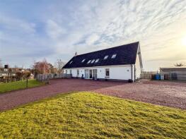 Silverlea House, Silvermuir Drive, Ravenstruther, Lanark ML11 7EW
