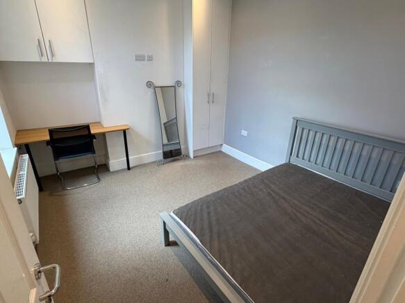 4 bed Terraced for sale Image 11