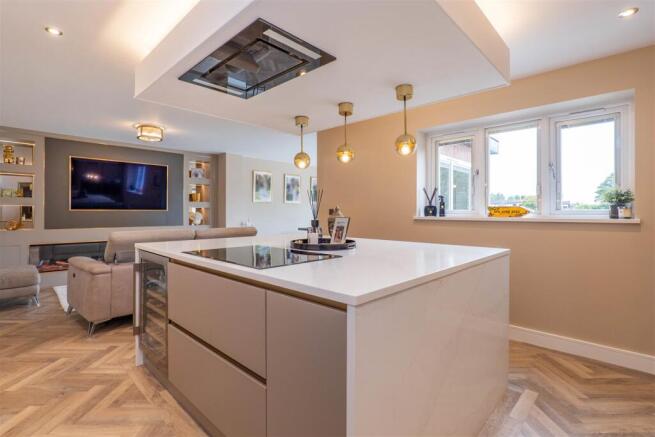 Kitchen/Family Room