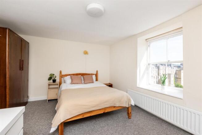 Flat 4, 7 Johnstone Street-7.jpg