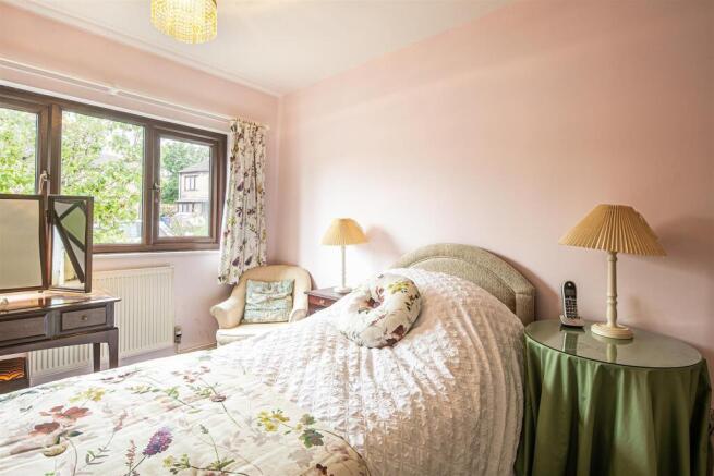 2 bed Bungalow for sale Image 9