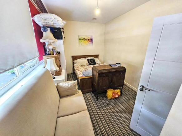 36 bed Block of Apartments for sale Image 12
