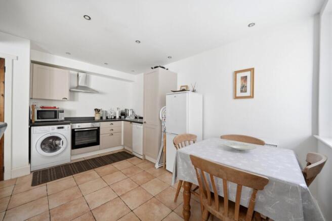 6 bed Terraced for sale Image 6