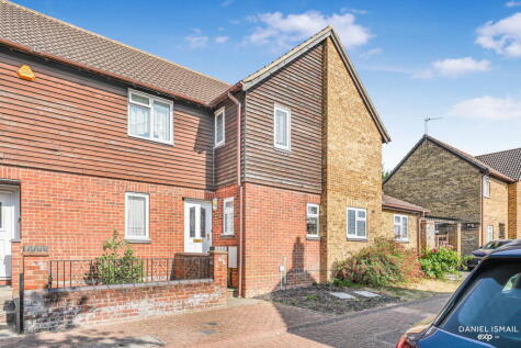 Rosecroft Close, Langdon Hills, SS16 6NR