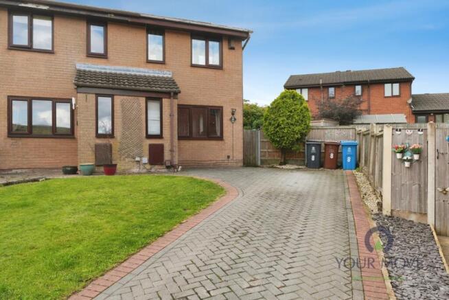 2 bed Semi-Detached for sale in shaw