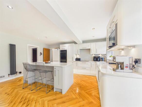 LIVING DINING KITCHEN