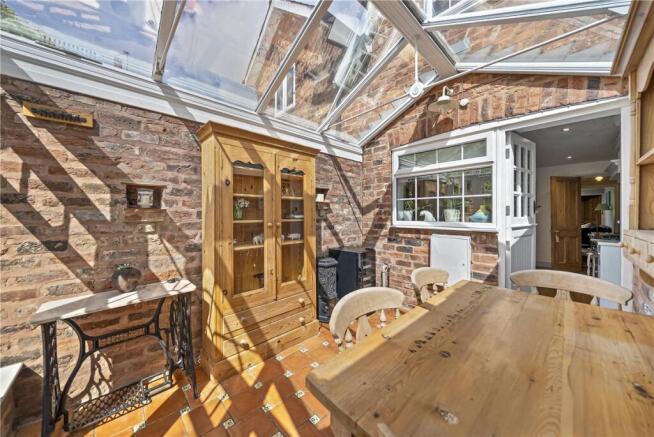 3 bed Terraced for sale Image 4