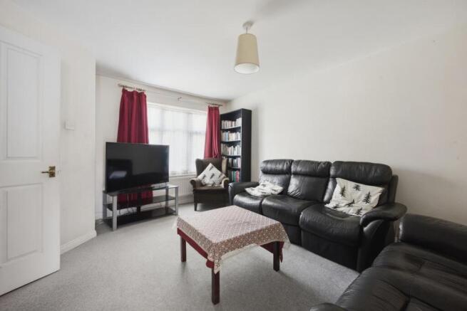 22 Colham Road, Hillingdon UB8 photo 3