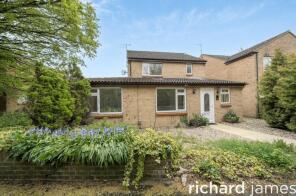6, Charlock Path, Swindon SN25 1QU
