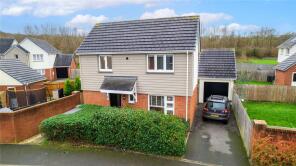 45, Highgrove, Barnstaple EX31 3SX