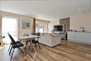 Flat 5, 236, High Street, Potters Bar EN6 5DH