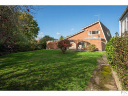 21, Craighill Road, Leicester LE2 3FD