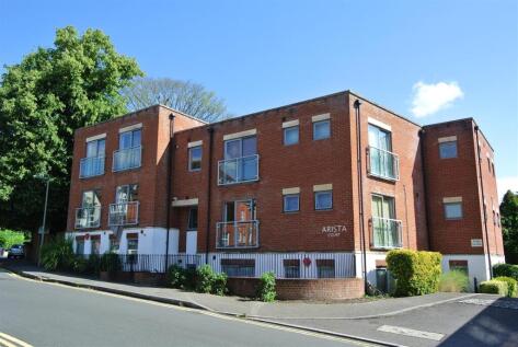 Harvest Road, Englefield Green