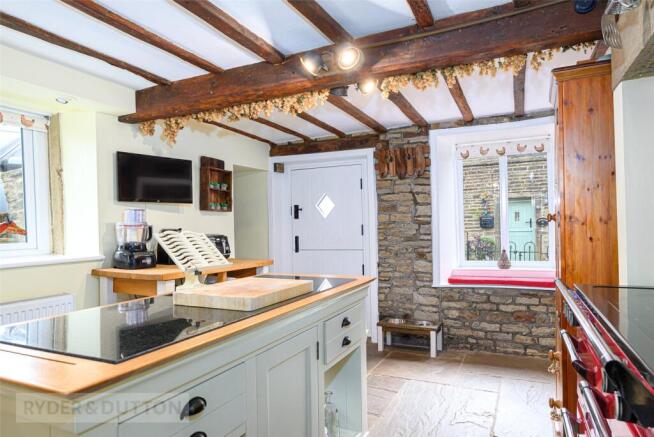 4 bed Link Detached House for sale Image 4