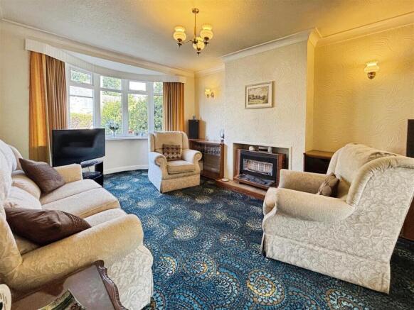 3 bed Semi-Detached for sale Image 4