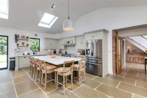 Friars Barn, Biddenden Road, Frittenden, Cranbrook TN17 2BE