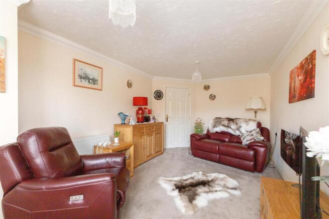 Cooden Drive, Bexhill-On-Sea photo 4