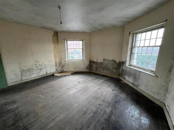Room 1.jpg
