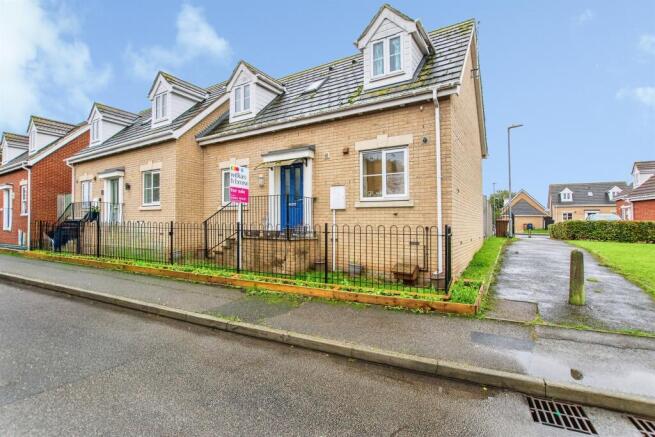2 Bedroom House in PE14 0TF