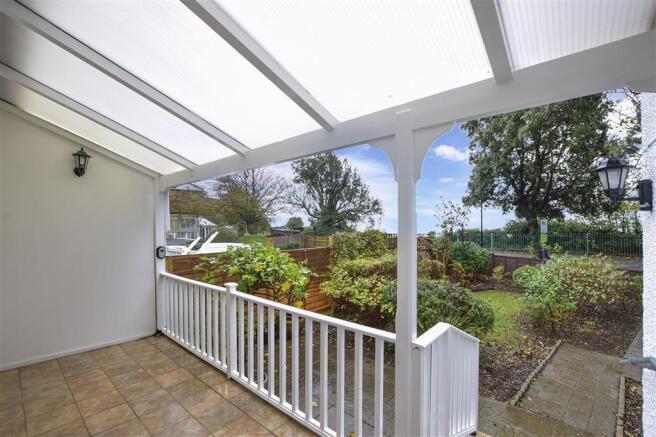 External Lifestyle Photograph