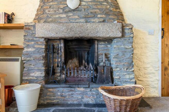 Valentine Cottage-15.jpg
