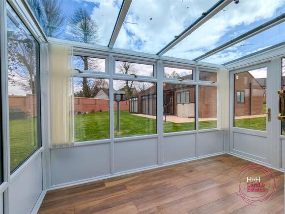 8 Willow Park, Banks Lane, Carlisle, Cumbria photo 4