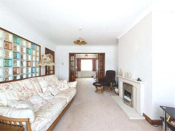 2 bed Semi-Detached Bungalow for sale Image 5