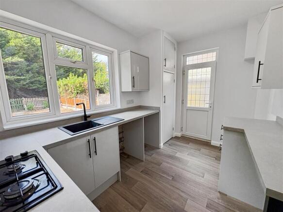 Victoria Avenue, Southend On Sea photo 4
