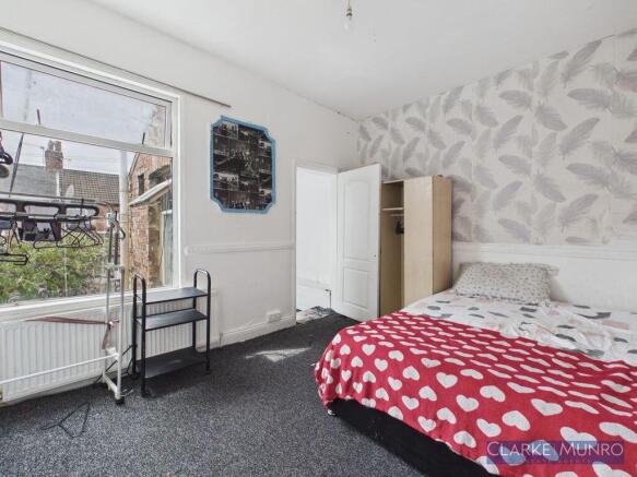 3 bed Terraced for sale Image 9