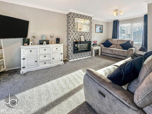 Wheatfield Road, Stanway, Essex photo 5