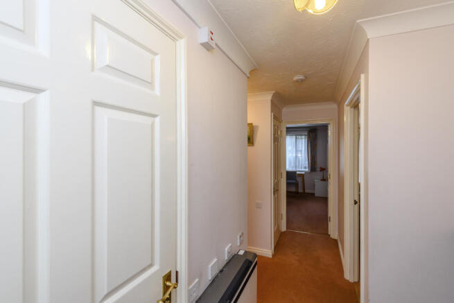 8396834-interior07