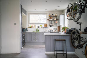 23, Alexandra Walk, London SE19 1AL
