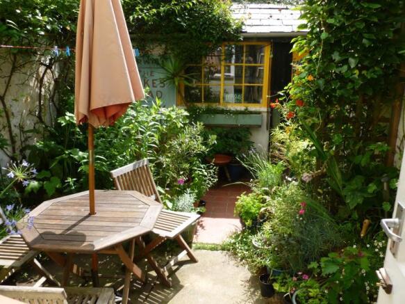 Courtyard Garden