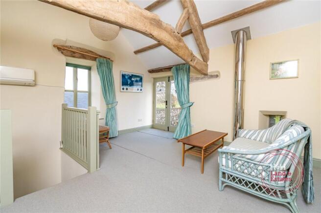 5 bed Detached to rent Image 11