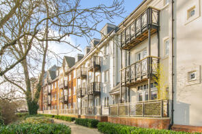 21, Great Stour Mews, Canterbury CT1 2FS