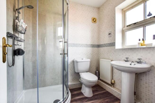 Master En-suite