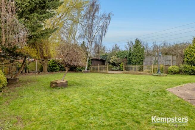 Rear Garden 1.jpg