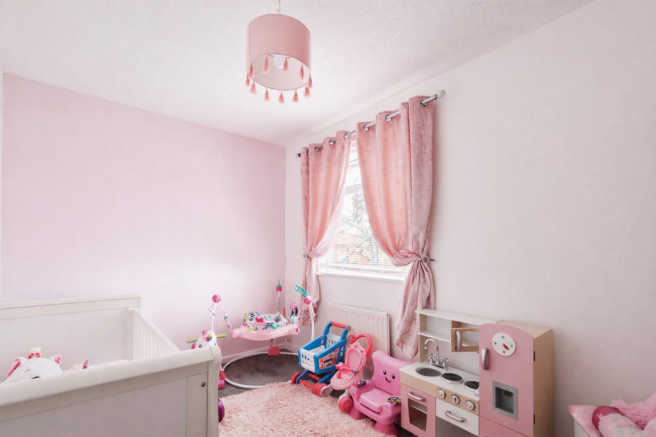 3 bed Semi-Detached for sale Image 9