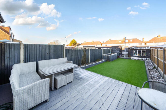 1386892-19-695bbd...