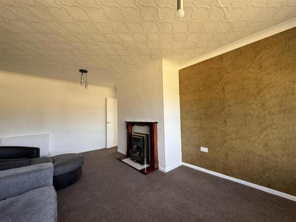 2 bed Flat for sale Image 12