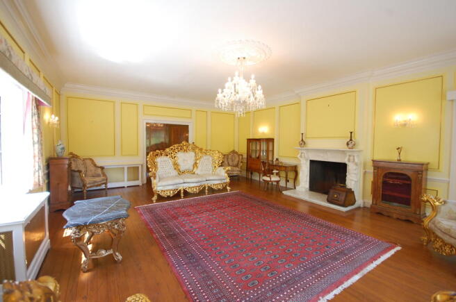 SITTING ROOM