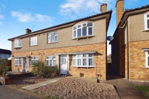 5, Chalforde Gardens, Romford RM2 6BU