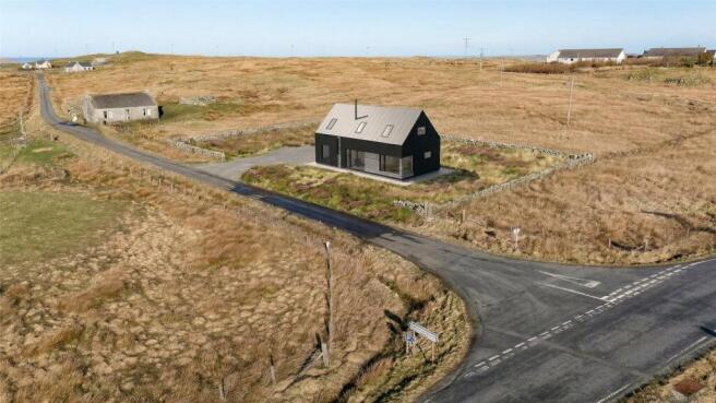 Bespoke New Build, 398 Garrynamonie, Isle Of South Uist, Eilean Siar, HS8 photo 4