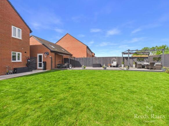 3 bed Detached for sale Image 9