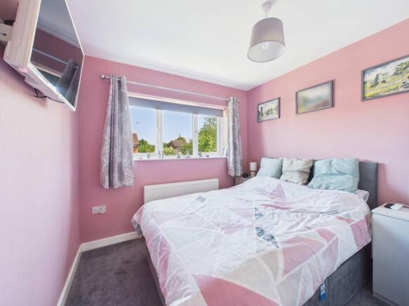 4 bed Semi-Detached for sale Image 9