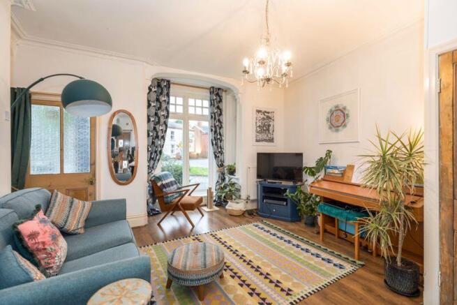 Kitchen Lounge