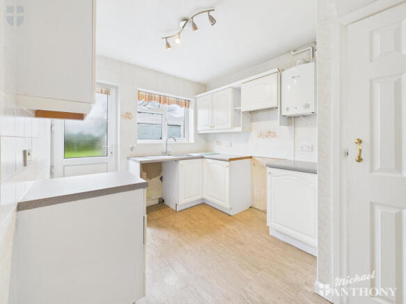 CAM03852G0-PR0536-STILL006