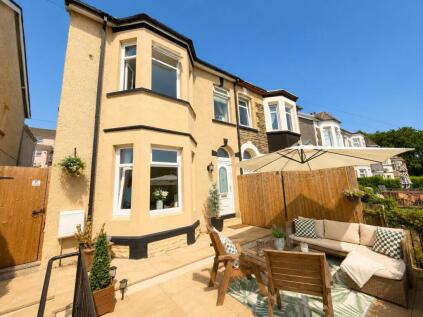 North Road, Newbridge, NP11