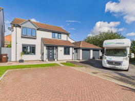 7, Chartwell Close, Paignton TQ3 3LT