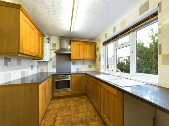 6 Trevarrian Mews Kitchen